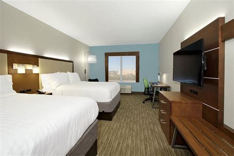 HOLIDAY INN EXPRESS & SUITES COLUMBUS NORTH, AN IHG HOTEL - Updated 2024 Prices, Reviews, and Photos