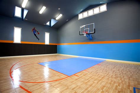 Indoor Basketball Court - Di transizione - Palestra in Casa - Salt Lake City - di Walker Home Design