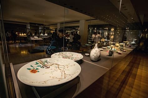 Premium Photo | Chinese ceramics exhibited in museum