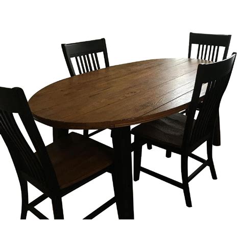 Havertys Dining Table w/ 4 Dining Chairs - AptDeco