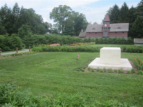 Franklin D. Roosevelt Gravesite - Hyde Park, New York