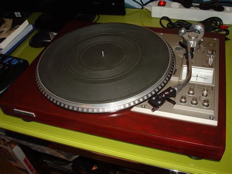 Old Turntables: Pioneer pl 560