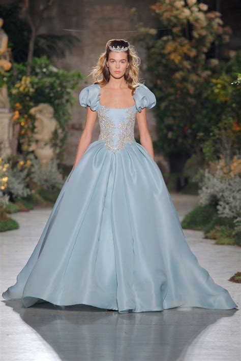 The Most Beautiful Wedding Gowns for Spring 2019