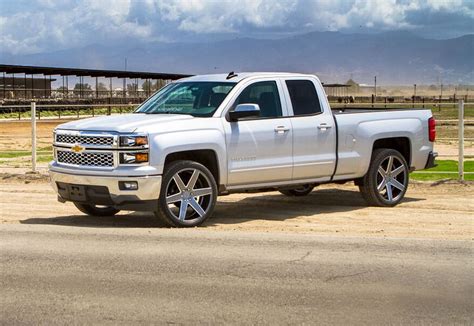 Chevrolet Silverado 1500 Wheels | Custom Rim and Tire Packages