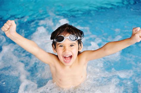 Four water safety tips to remember when planning a pool party