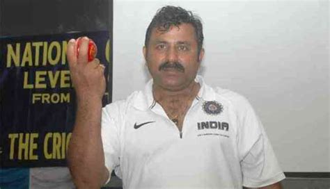 Bharat Arun appointed as bowling coach of Indian cricket team | Catch News