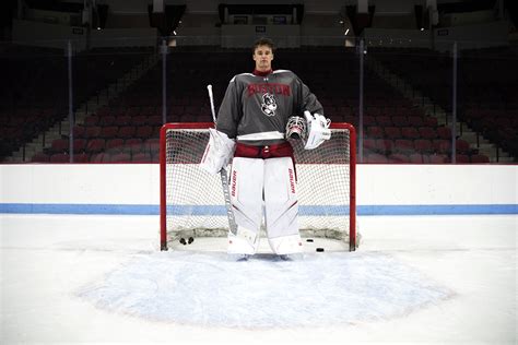 The goaltender’s mentality in Jake Oettinger – The Daily Free Press