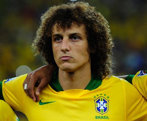 File:David Luiz ConfedCup2013Champions17.jpg - Wikimedia Commons