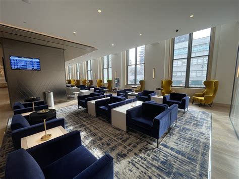 List of Amtrak Station Lounges - Locations & Hours [2023]