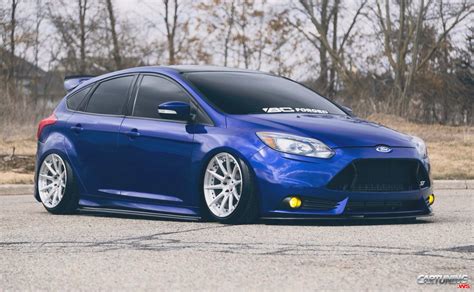 Tuning Ford Focus ST 2017 side