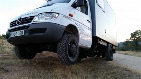 custom made sprinter 4x4 off road bunkervan camper