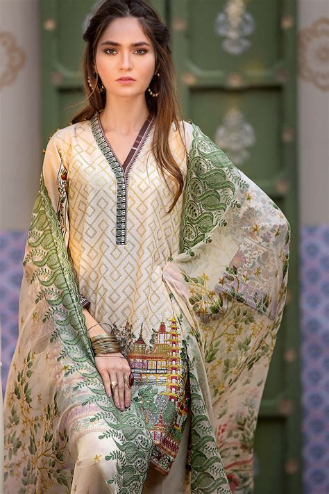 Pakistani Designers Clothes Online Shopping | Salai