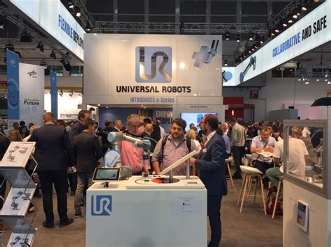 Universal Robots e-Series cobots launch at Automatica