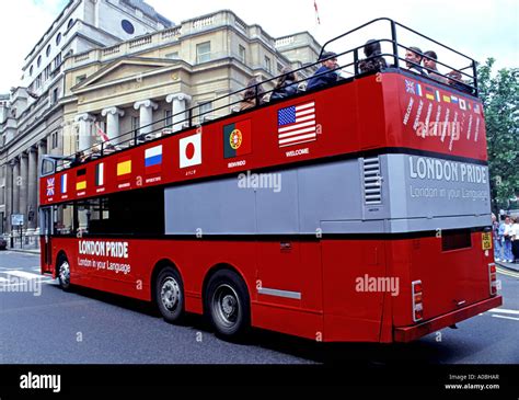 London tour bus Stock Photo - Alamy