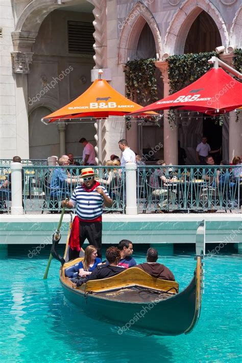 Gondola Ride Venetian Las Vegas – Stock Editorial Photo © littleny ...