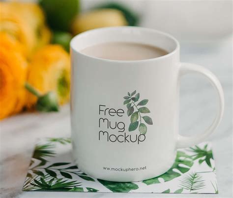 Free Mug Mockup (PSD)