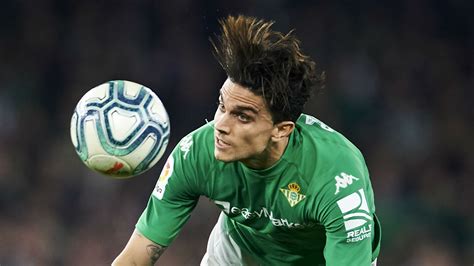 Bartra open to Barcelona return and won’t be closing any transfer doors ...