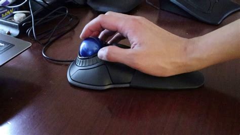How to use a trackball mouse more efficiently? Complete Guide 2021