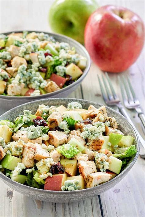 Wendy's Apple Pecan Salad with Chicken - CopyKat Recipes