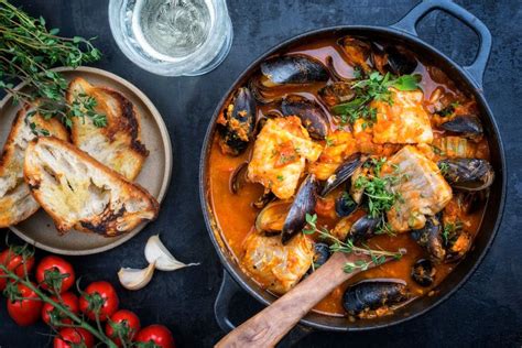 Traditional French Corsican fish stew with mussels and garlic toasts | Recipes and Lifestyle ...