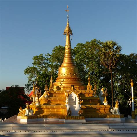 U Khanti pagoda in Mawlamyine - Travel Badger