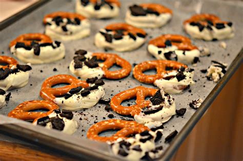 PRETZELS DIPPED IN WHITE CHOCOLATE & TOPPED WITH CRUSHED OREOS - Hugs ...