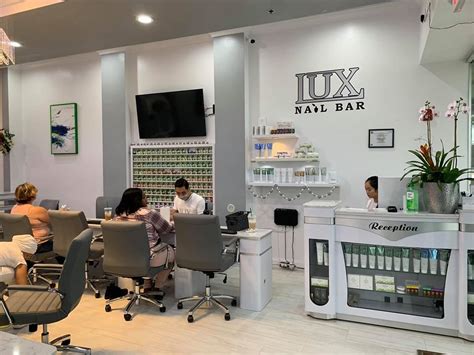 Home | Lux Nail Bar