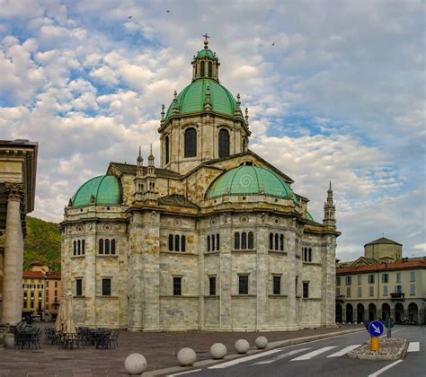 Duomo Di Como - Roman Catholic Cathedral of the City of Como, Lombardy ...