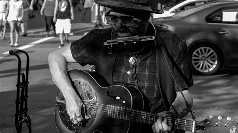 Street Singer Musician Free Stock Photo - NegativeSpace