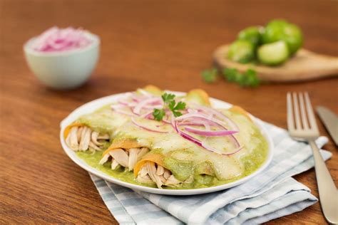 Clásicas Enchiladas Suizas | Recetas Nestlé