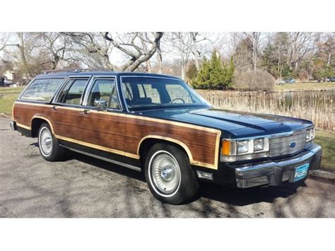 1991 Ford Crown Victoria Country Squire LX Station Wagon - Cars ...