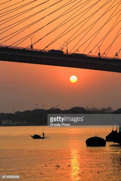 140 Vidyasagar Setu Stock Photos, High-Res Pictures, and Images - Getty Images