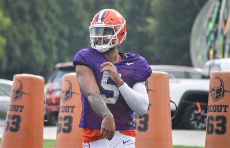 Clemson QB DJ Uiagalelei Hands Out Gift to Tiger Teammates - Sports ...