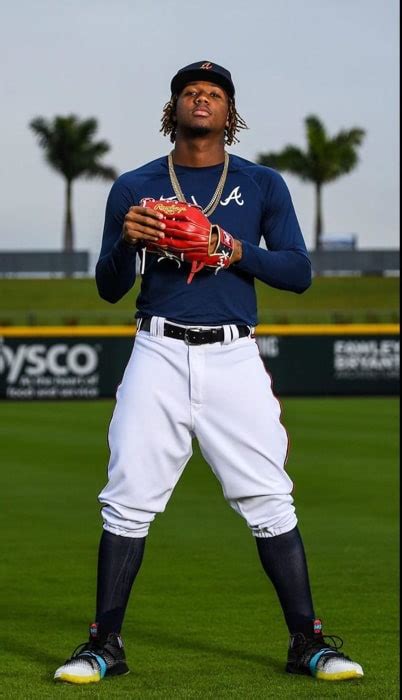 Ronald Acuña Jr. Height, Weight, Age, Family, Facts, Biography