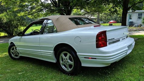 1995 Oldsmobile Cutlass Convertible | T258 | Harrisburg 2019