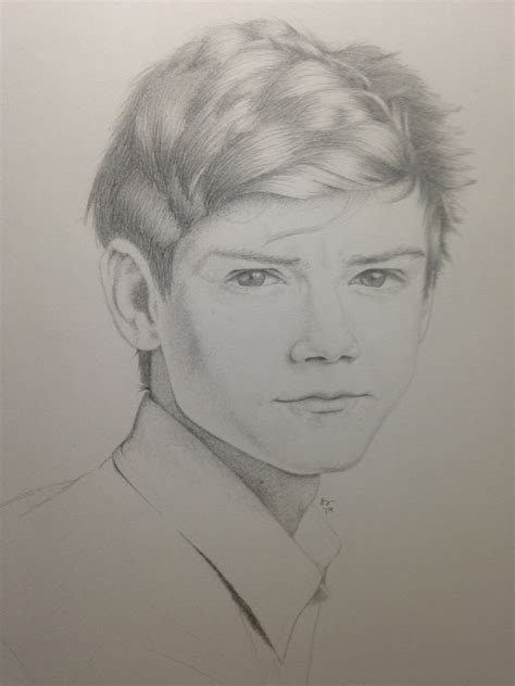 Thomas Brodie-Sangster by Naquida on DeviantArt