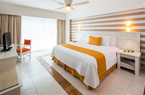 BlueBay Grand Esmeralda – Riviera Maya – BlueBay Grand Esmeralda All Inclusive Resort - Deluxe ...