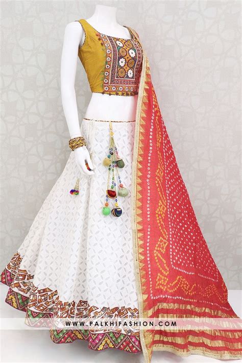 Indian Traditional Clothing Online at Best Indian Clothing Stores in ...