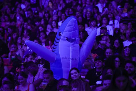 Concert Photos: Bad Bunny El Ultimo Tour del Mundo at FTX Arena April 2, 2022 | Miami New Times