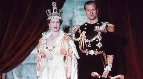 Royal gown to crown: What Queen Elizabeth II wore at her coronation ceremony | Fashion News ...