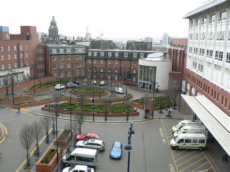 Leeds General Infirmary - West Yorkshire Critical Care Operational ...