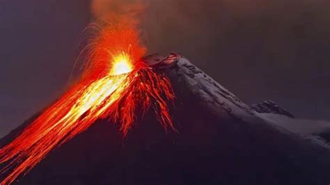 Indonesia's Mount Merapi volcano erupts with bursts of lava, ash | World News | Zee News