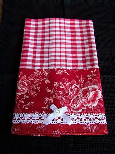 Red roses and white trims kitchen towel. | Great tea towel f… | Flickr