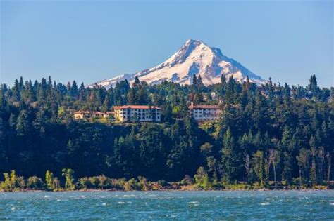 Columbia Cliff Villas, Hood River (updated prices 2025)