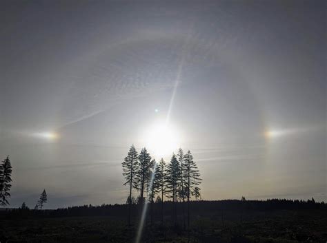 Rare solar halo seen in the skies above the Columbia River Gorge today ...