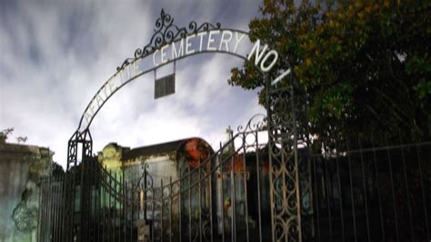 Cemetery & Garden District Tour | $29 Per Person | NOLA Adventures