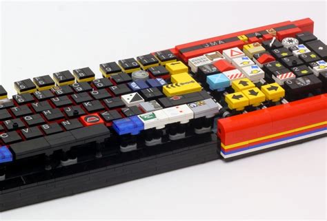 Awesome Fully Working LEGO Keyboard Created By Jason Allemann (video)