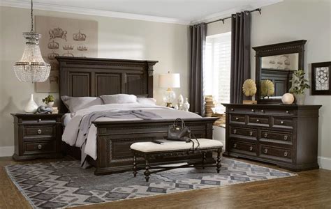 Dark Wood Bedroom Furniture Photos Ideas Houzz