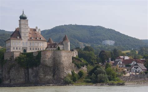 Wachau Valley on Viking Grand River Cruise | ShineyVisions