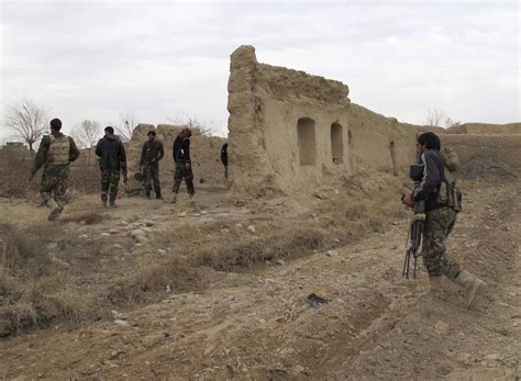 Afghan Forces Withdraw From Two Helmand Districts Amid Taliban Pressure - Newsweek